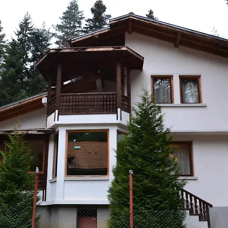 بيت للعطل пенчеви, кк. чарк تسيغوف تشارك